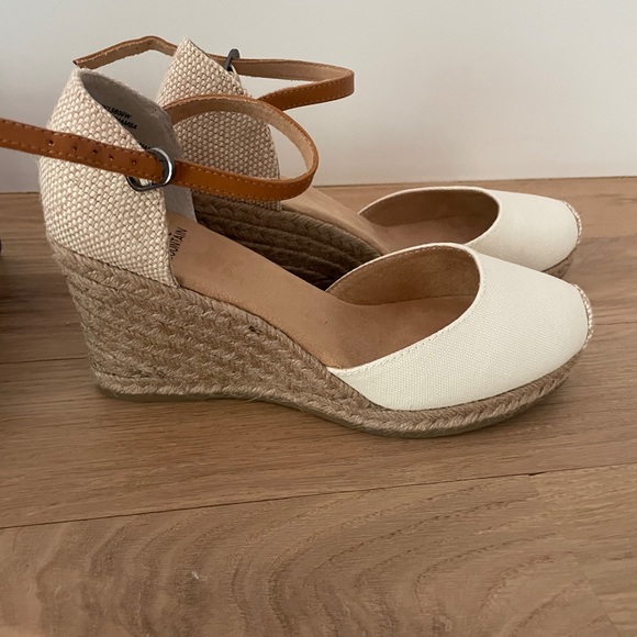 SUMMER SALE! Brand NIB White Women’s Espadrilles Size 8 - Picture 8 of 9